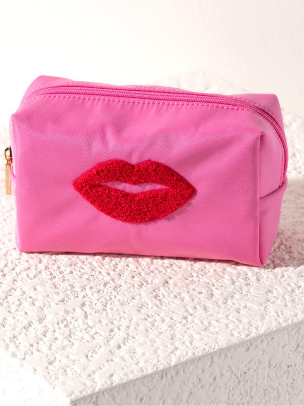 Shiraleah Cara Lips Cosmetic Pouch, Pink NWT